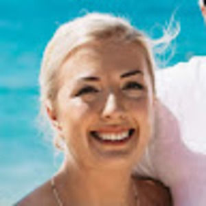 Meet your Posher, Claire